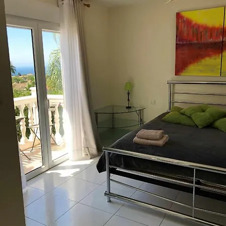 Sol Y Mar Ideal For Groups Of Families Or Golfers Villa Marbella